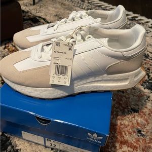 Adidas Originals, all white leather Retropy E5